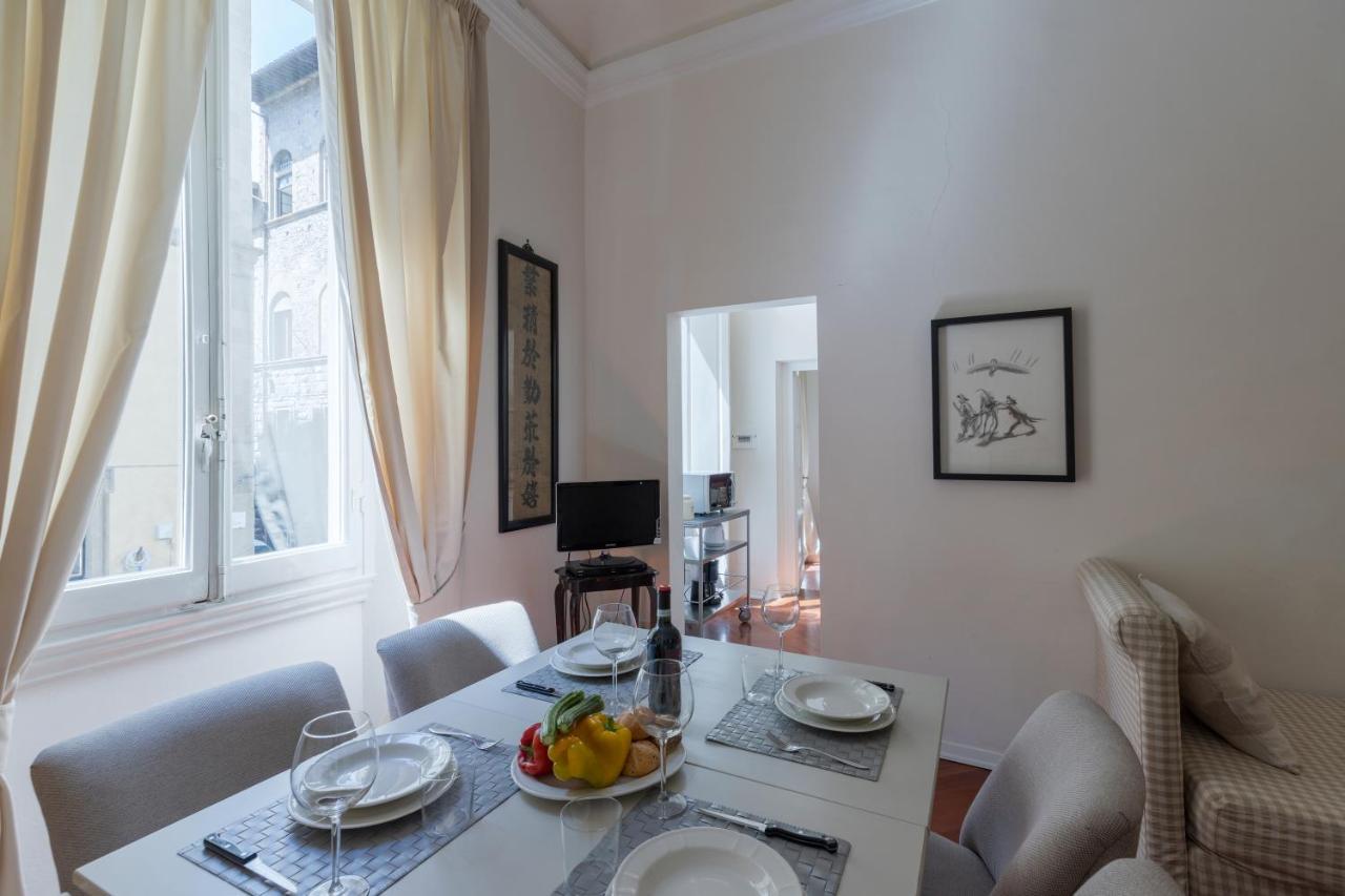 Big Apartment A Stone'S Throw From The Duomo فلورنس المظهر الخارجي الصورة