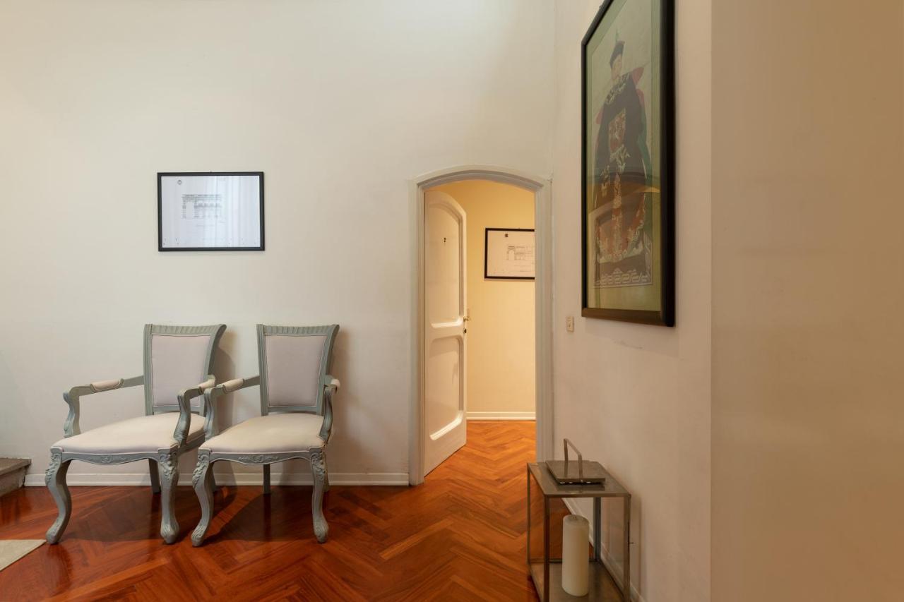 Big Apartment A Stone'S Throw From The Duomo فلورنس المظهر الخارجي الصورة